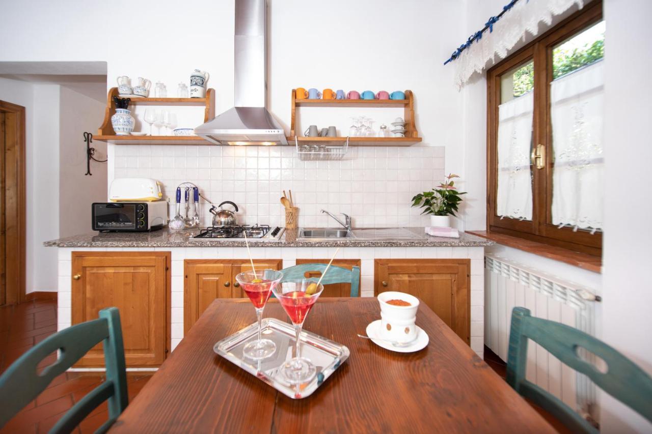 Casetta Di Butia, Glicine Apartment Borgo a Mozzano Buitenkant foto